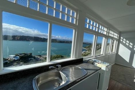 Photo of property in 4/39 Grafton Road, Roseneath, Wellington, 6011