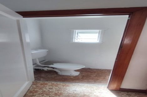 Photo of property in 4/5 Benares Street, Khandallah, Wellington, 6035