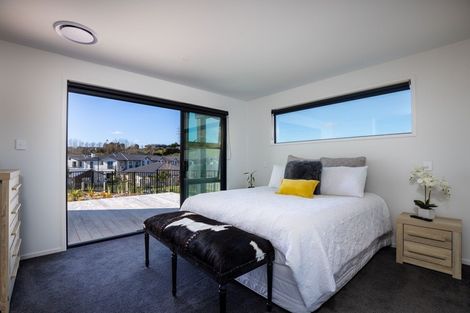 Photo of property in 46 Fernbrook Drive, Hurworth, New Plymouth, 4310