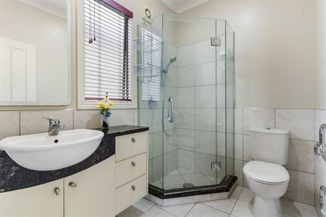 Photo of property in 1 Macleans Road, Bucklands Beach, Auckland, 2014