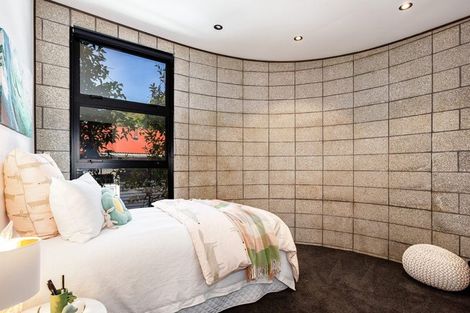 Photo of property in 377a Karaka Bay Road, Karaka Bays, Wellington, 6022