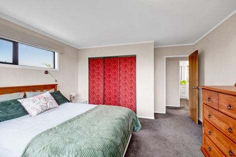 Photo of property in 65 Belt Road, New Plymouth, 4310