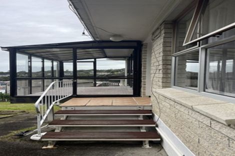 Photo of property in 1/16 Nigel Road, Browns Bay, Auckland, 0630