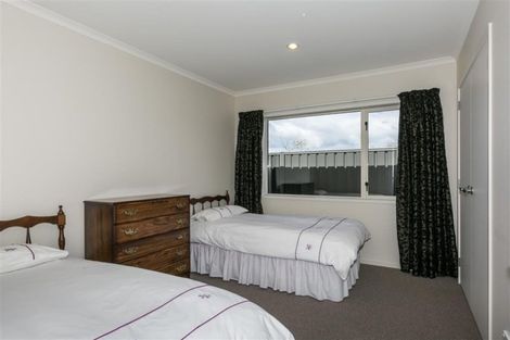 Photo of property in 2a Mcnaughton Place, Onekawa, Napier, 4110