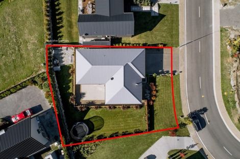 Photo of property in 14 Niger Street, Wanaka, 9305