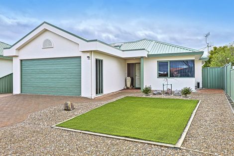Photo of property in 24a Kensington Drive, Taradale, Napier, 4112