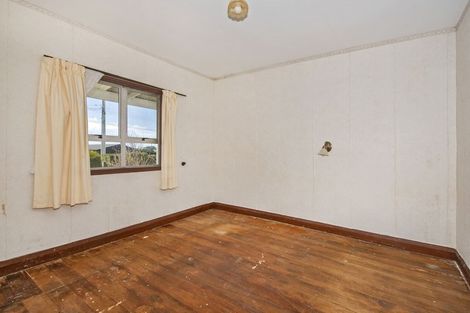 Photo of property in 16 Tauraroa Road, Maungakaramea, Whangarei, 0178