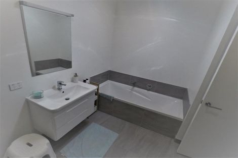 Photo of property in 47a Banks Boulevard, Whitby, Porirua, 5024