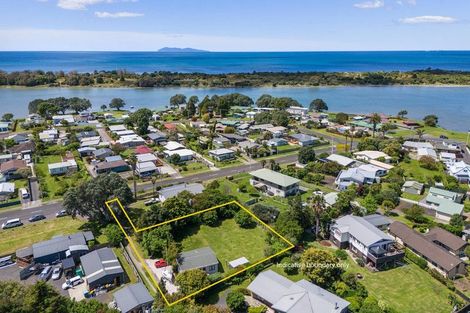 Photo of property in 33 Athenree Road, Athenree, Waihi Beach, 3177