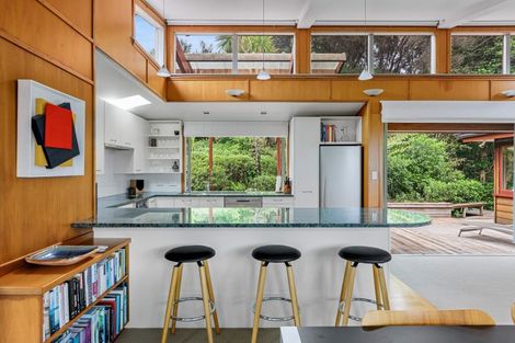 Photo of property in 68-70 Matakatia Parade, Matakatia, Whangaparaoa, 0930
