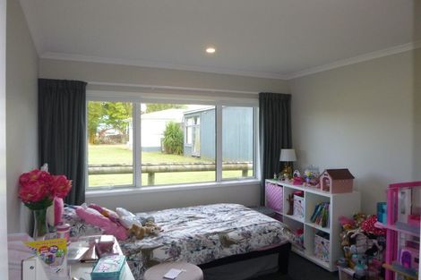 Photo of property in 120 Matua Road, Huapai, Kumeu, 0810