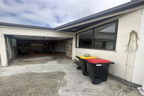 Photo of property in 2 Grant Street, Gore, 9710