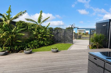 Photo of property in 105 Mahoe Place, Matarangi, Whitianga, 3592