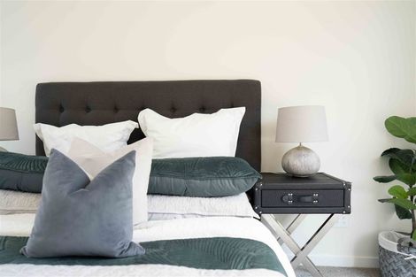 Photo of property in 2 Craigs Way, Hobsonville, Auckland, 0616