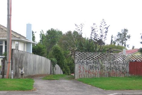 Photo of property in 23a Woodglen Road, Glen Eden, Auckland, 0602