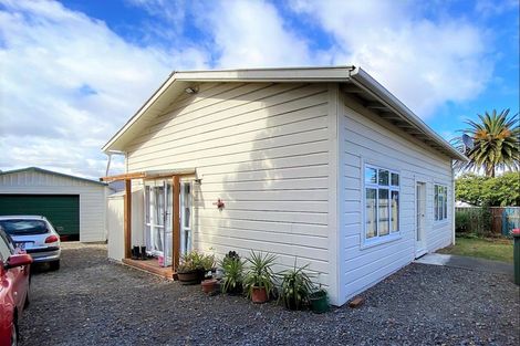 Photo of property in 10 Stanley Street, Dannevirke, 4930