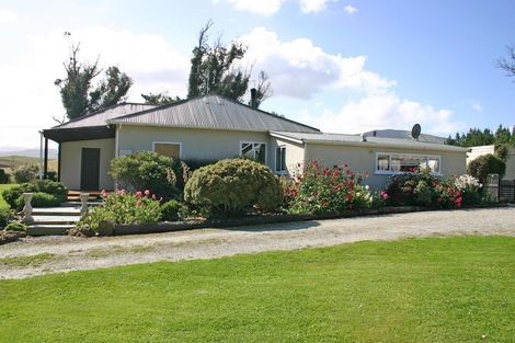 Photo of property in 40 Shaw Road, Glenpark, Palmerston, 9481