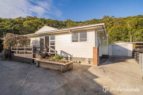 Photo of property in 180 Major Drive, Kelson, Lower Hutt, 5010