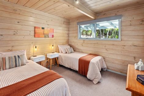 Photo of property in 16 Lichen Grove, Russell, 0272