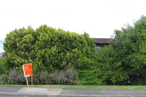 Photo of property in 1/12 Marama Street, Castor Bay, Auckland, 0620