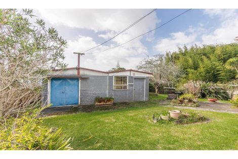 Photo of property in 8 Sarona Avenue, Glen Eden, Auckland, 0602