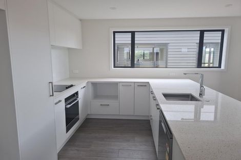 Photo of property in 54 Paparahi Place, Wainui, Silverdale, 0992