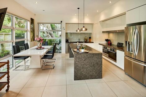 Photo of property in 12a Military Road, Boulcott, Lower Hutt, 5010