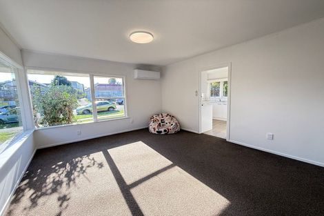Photo of property in 1/9 Moana Avenue, Belmont, Auckland, 0622