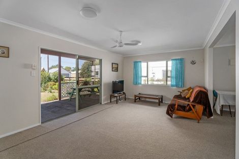 Photo of property in 42 Banks Street, Cooks Beach, Whitianga, 3591