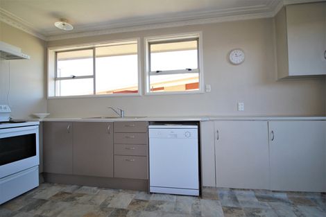 Photo of property in 8 Campbell Street, Alexandra, 9320