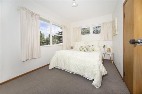 Photo of property in 39 Lynden Avenue, Hillcrest, Auckland, 0627