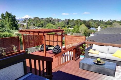 Photo of property in 4 Awanui Street, Merrilands, New Plymouth, 4312