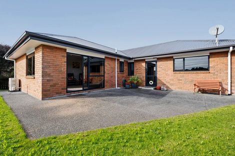 Photo of property in 7e Corokia Street, Bell Block, New Plymouth, 4312