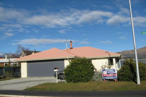 Photo of property in 22 Glengyle Way, Wanaka, 9305