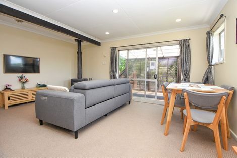 Photo of property in 65 Victoria Street, Carterton, 5713