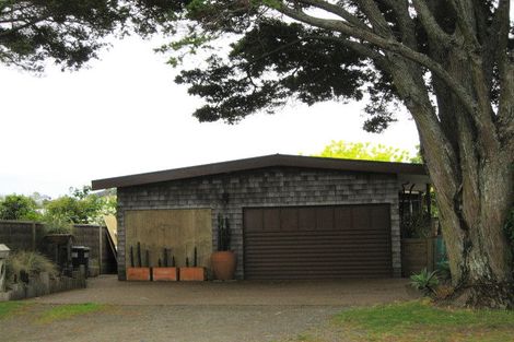 Photo of property in 50 Ladies Mile, Manly, Whangaparaoa, 0930