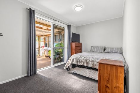 Photo of property in 66 Oakfield Crescent, Pukete, Hamilton, 3200