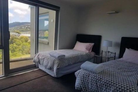 Photo of property in 11 Sovereign Point, Kaiwharawhara, Wellington, 6035