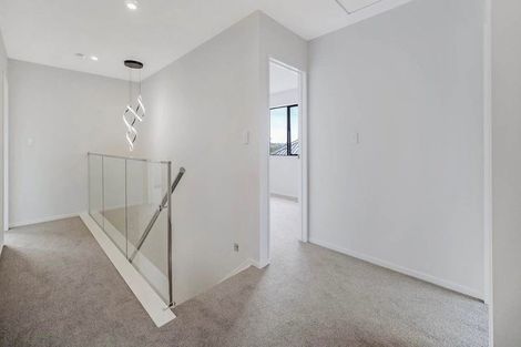 Photo of property in 27 Woven Place, Karaka, Papakura, 2113