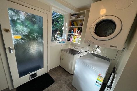 Photo of property in 18 Karachi Crescent, Khandallah, Wellington, 6035