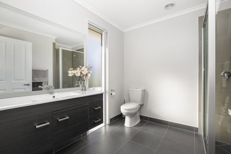 Photo of property in 19 Seaview Crescent, Hatfields Beach, Orewa, 0931