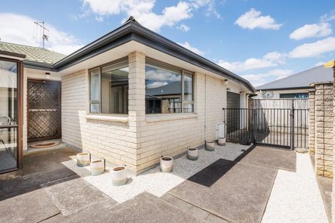 Photo of property in 73a Langley Avenue, Milson, Palmerston North, 4414