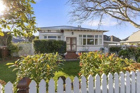 Photo of property in 6b Wai-iti Crescent, Woburn, Lower Hutt, 5010