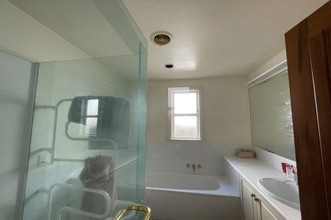 Photo of property in 16 Talavera Terrace, Kelburn, Wellington, 6012