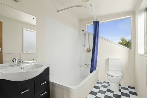 Photo of property in 34 Elm Row, Dunedin Central, Dunedin, 9016