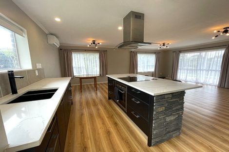 Photo of property in 27 Warkworth Grove, Bell Block, New Plymouth, 4312