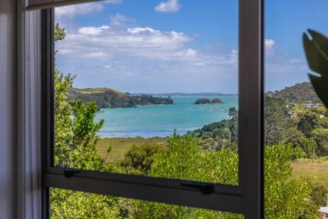 Photo of property in 15a Erua Road, Ostend, Waiheke Island, 1081