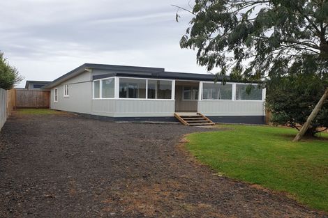 Photo of property in 26 Beach Road, Glenbrook, Waiuku, 2681