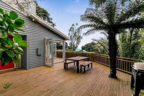 Photo of property in 48 Howard Road, Point Howard, Lower Hutt, 5013