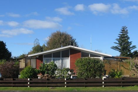 Photo of property in 8 Fuchsia Avenue, Pukete, Hamilton, 3200